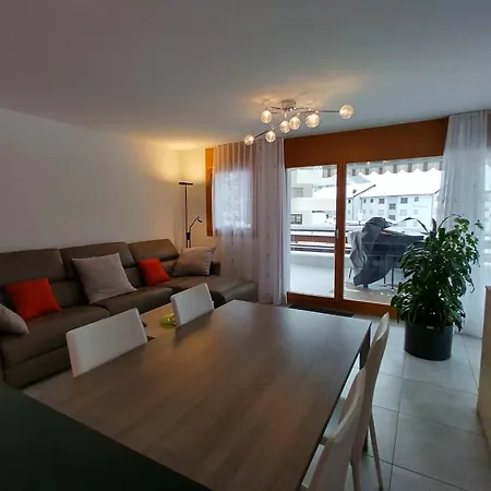 Athos 1 - Top-Angebot - Modern, Gross, Lichtdurchflutet Apartment