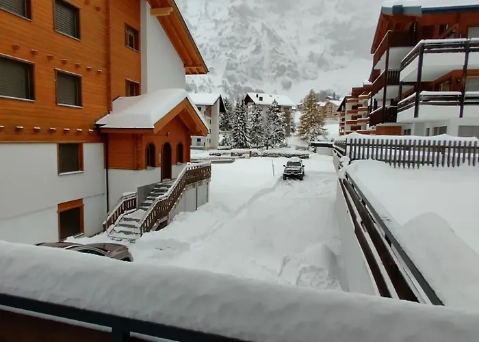 Athos 1 - Top-angebot - Modern, Gross, Lichtdurchflutet * 洛伊克巴德