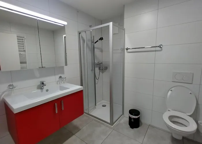 Athos 1 - Top-angebot - Modern, Gross, Lichtdurchflutet * 洛伊克巴德